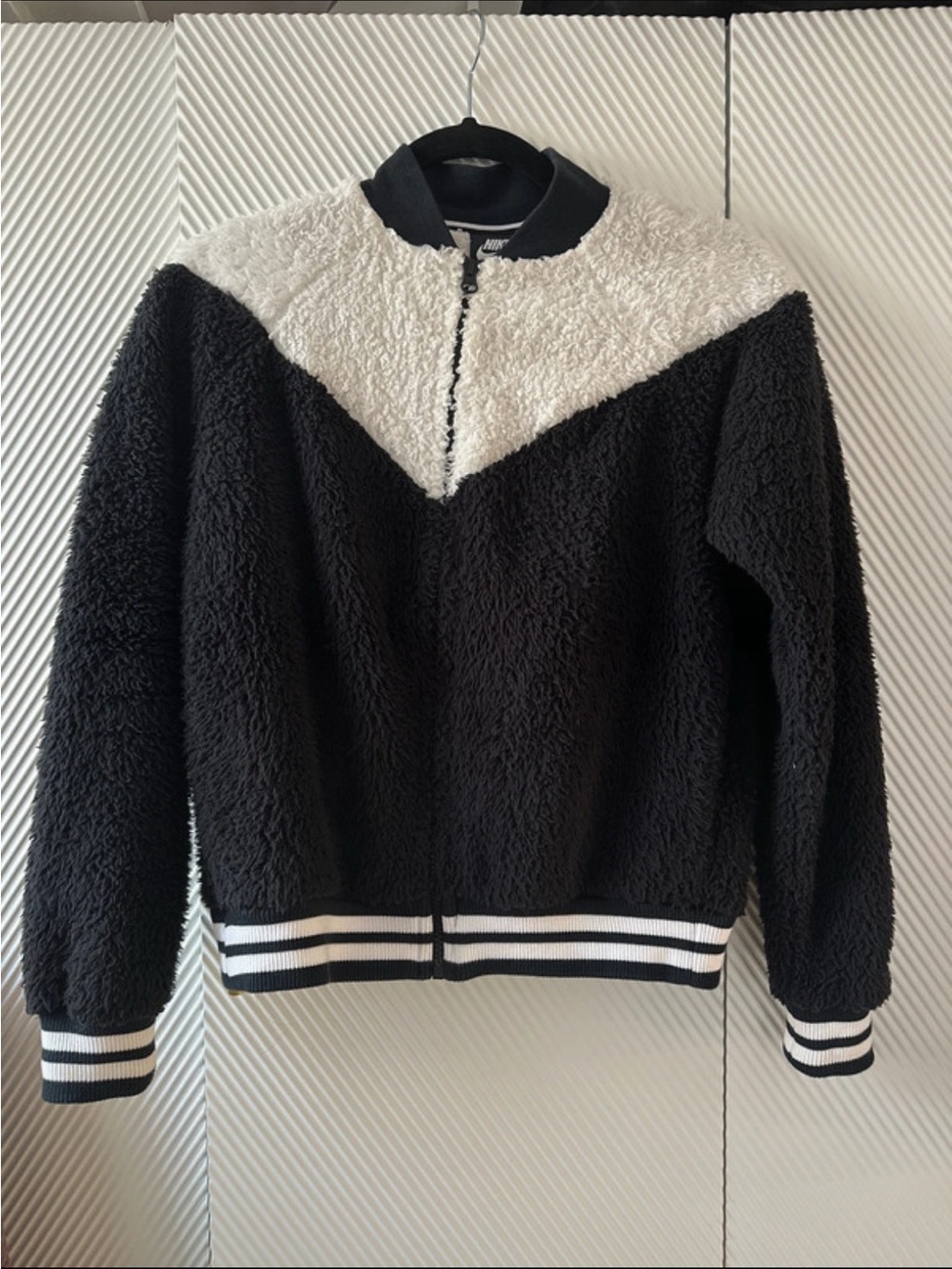 Nike Black & White Sherpa Bomber Jacket - Women's Cozy Zip-Up